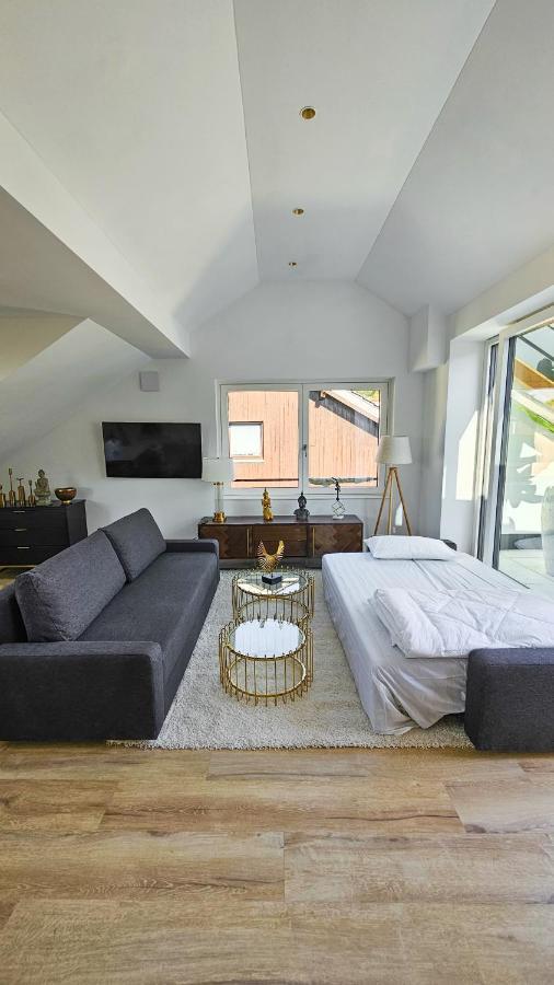 Luxus Dachgeschoss 80m² Appartement München