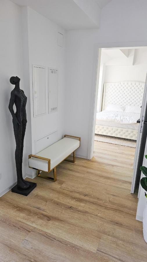 Luxus Dachgeschoss 80m² *